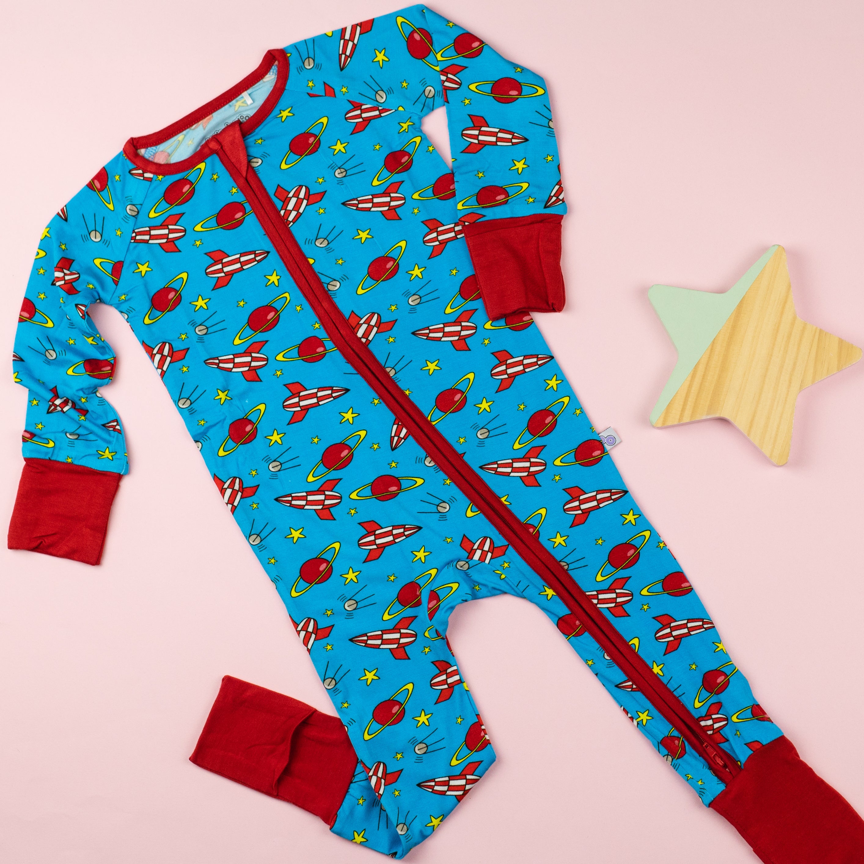 Baby grows sales with grip feet